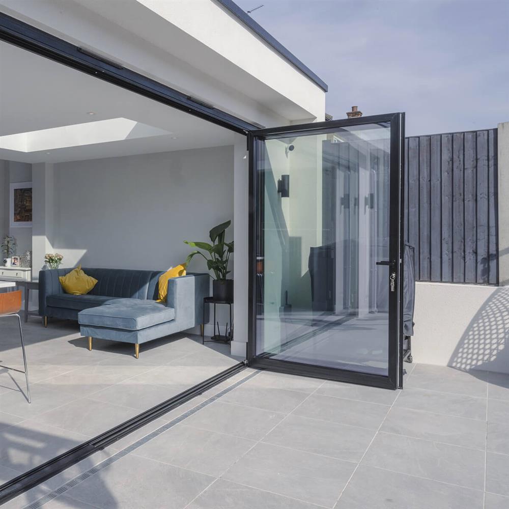 Indoor-outdoor stone-effect porcelain patio paving slabs